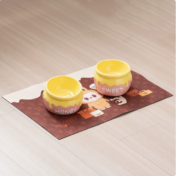 Elevated Ceramic Cat Bowl - Honey Jar Design & Neck Protection