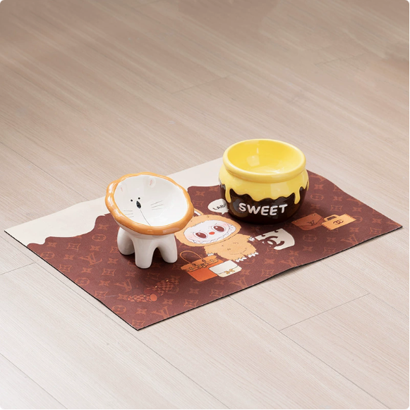 Elevated Ceramic Cat Bowl - Honey Jar Design & Neck Protection